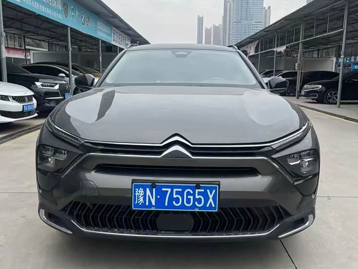 Фото 2 - Citroen C5 X