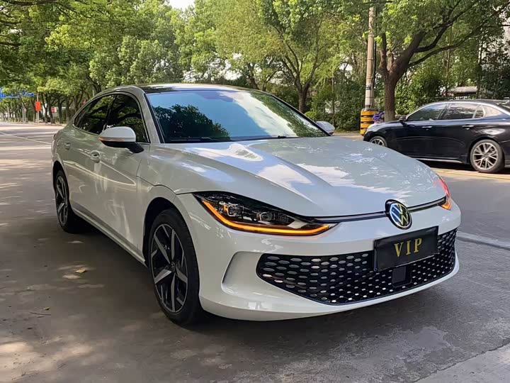 Фото 2 - Volkswagen Lamando L