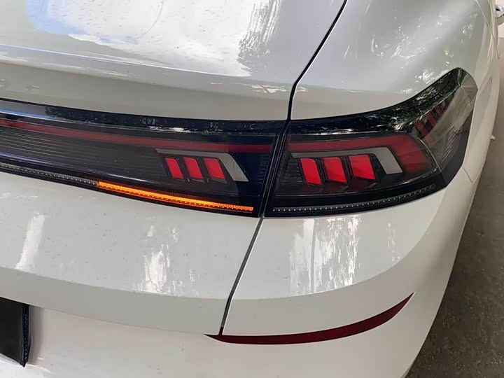 Фото 9 - Volkswagen Lamando L