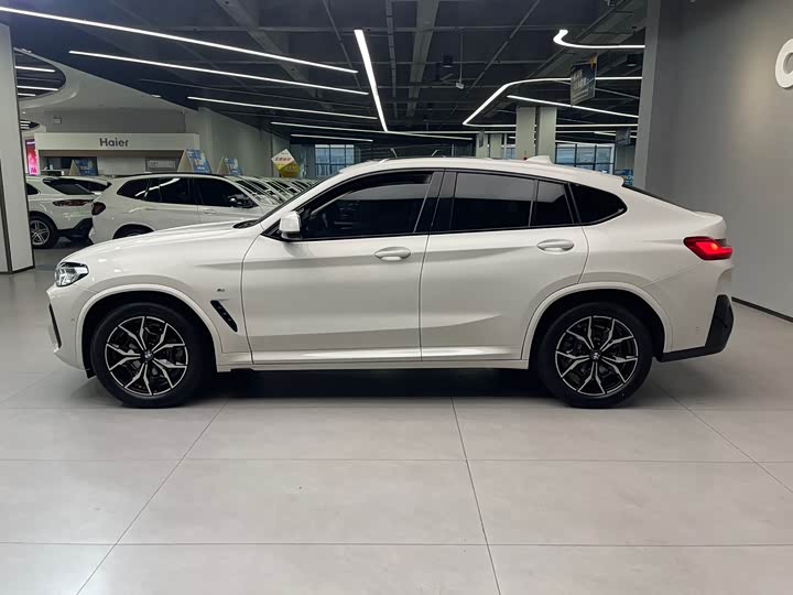 Photo 8 - BMW X4