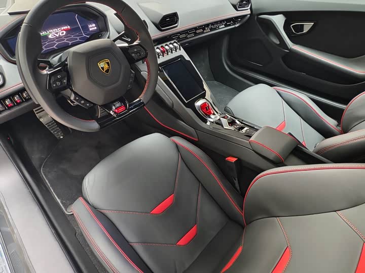 Фото 7 - Lamborghini Huracán