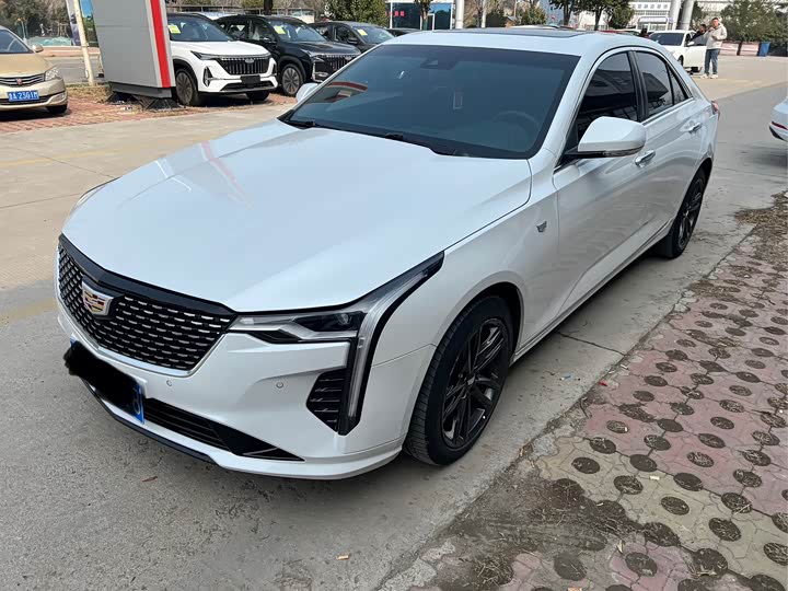 Фото 1 - Cadillac CT4