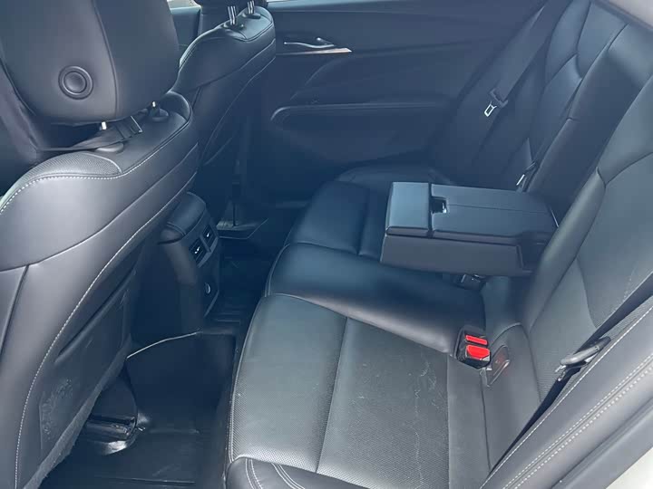 Фото 3 - Cadillac CT4