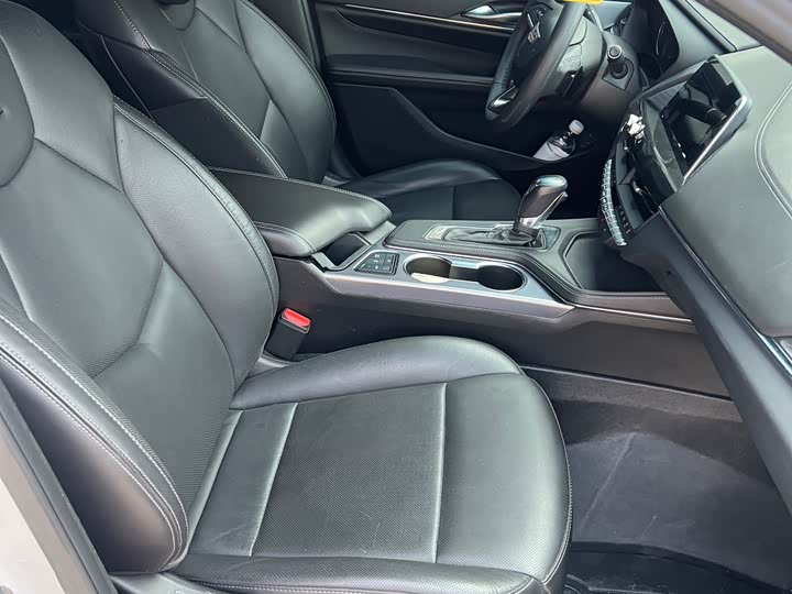 Фото 4 - Cadillac CT4