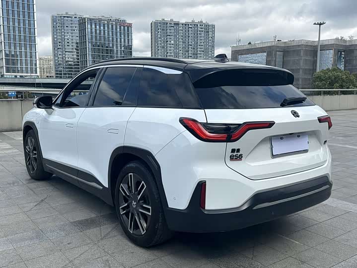 Фото 7 - Nio ES6