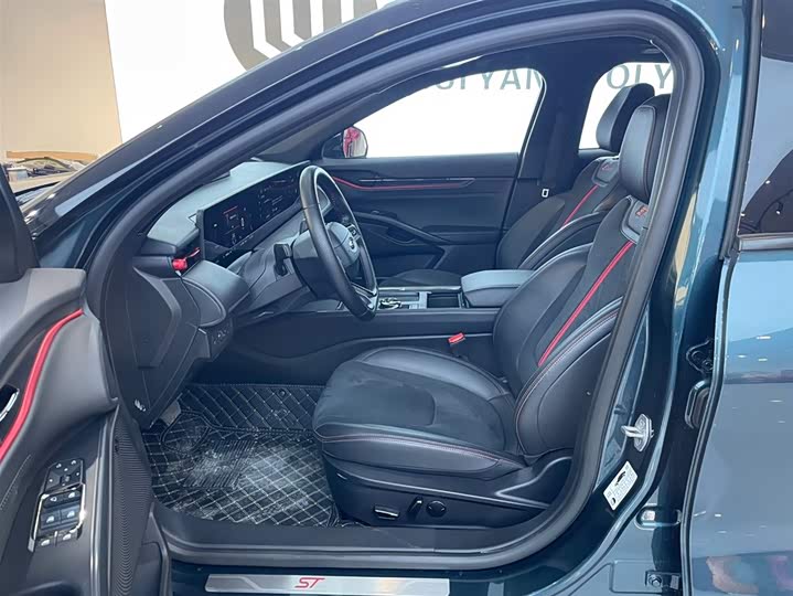 Фото 6 - Ford Mondeo