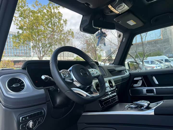 Фото 5 - Mercedes-Benz G-Class