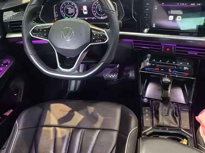 Photo 4 - Volkswagen Passat