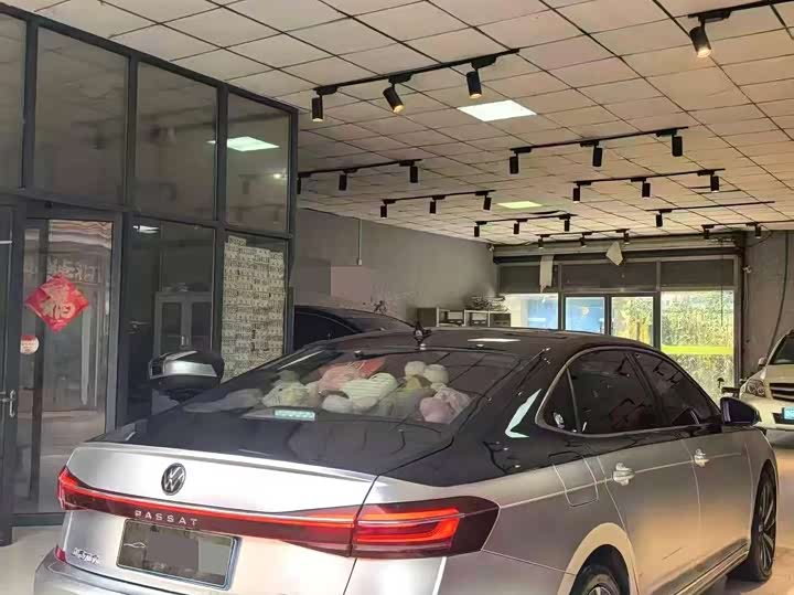 Photo 7 - Volkswagen Passat