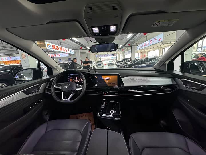 Photo 8 - Volkswagen Talagon