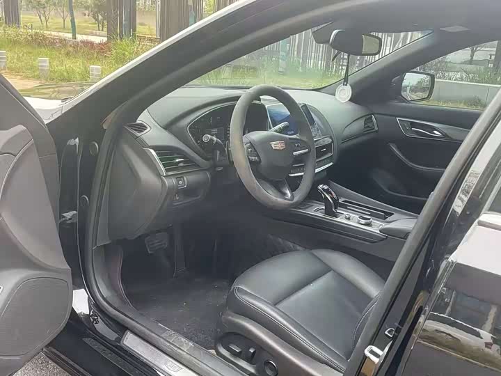 Photo 4 - Cadillac CT5