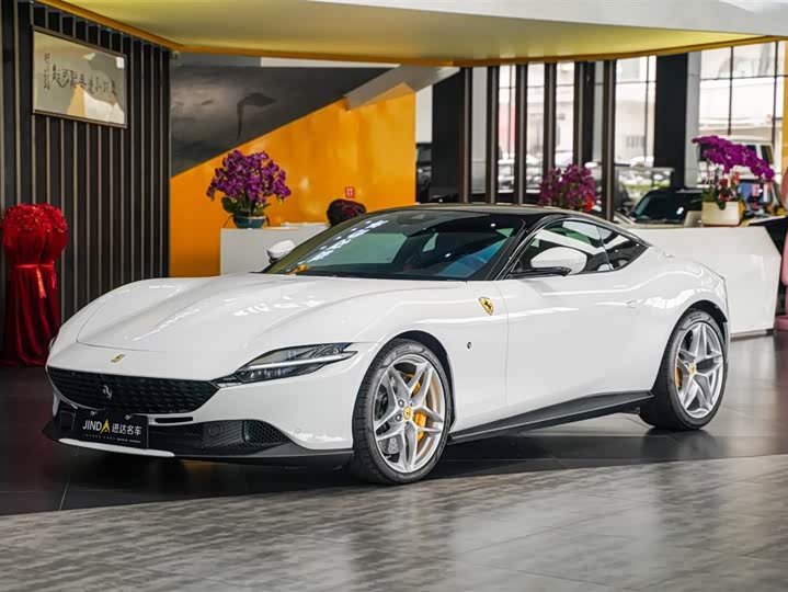 Фото 1 - Ferrari Roma