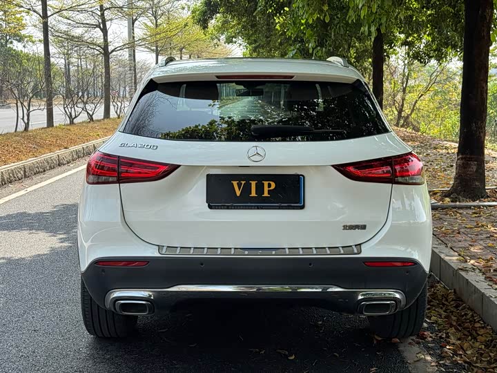 Фото 3 - Mercedes-Benz GLA-Class