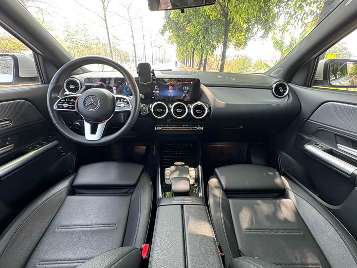 Фото 7 - Mercedes-Benz GLA-Class