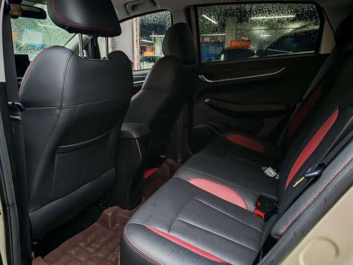 Photo 8 - Geely Vision X3