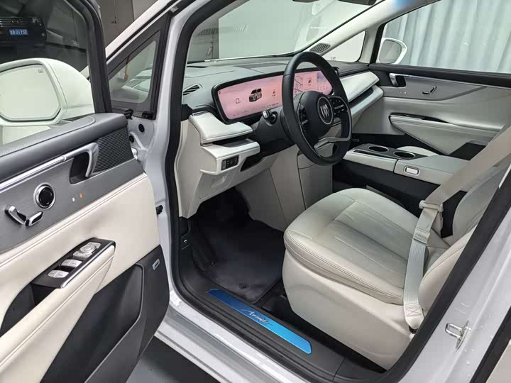 Фото 4 - Buick GL8 Hybrid