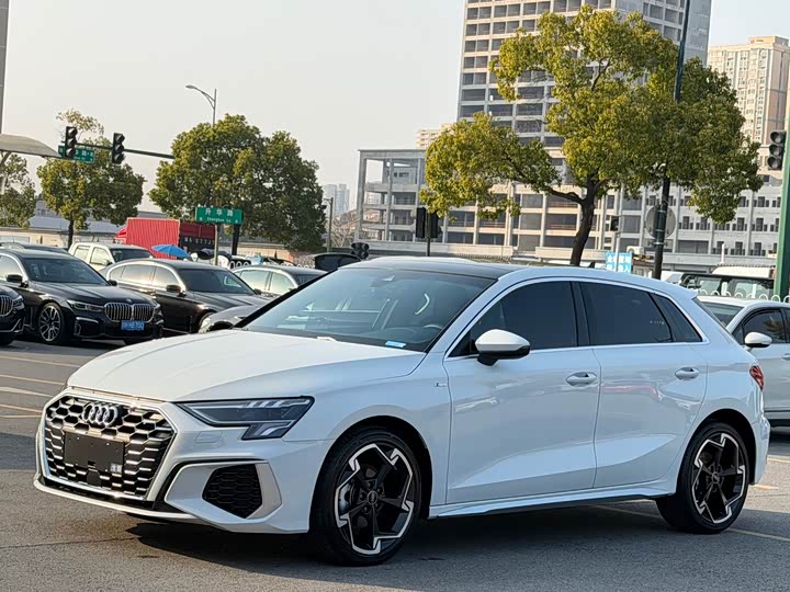 Фото 1 - Audi A3