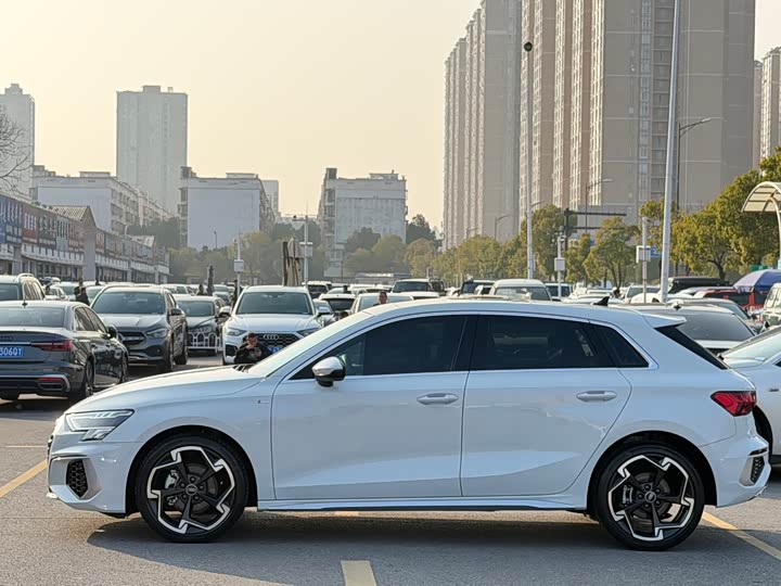 Фото 5 - Audi A3