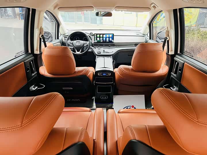 Photo 8 - Honda Odyssey