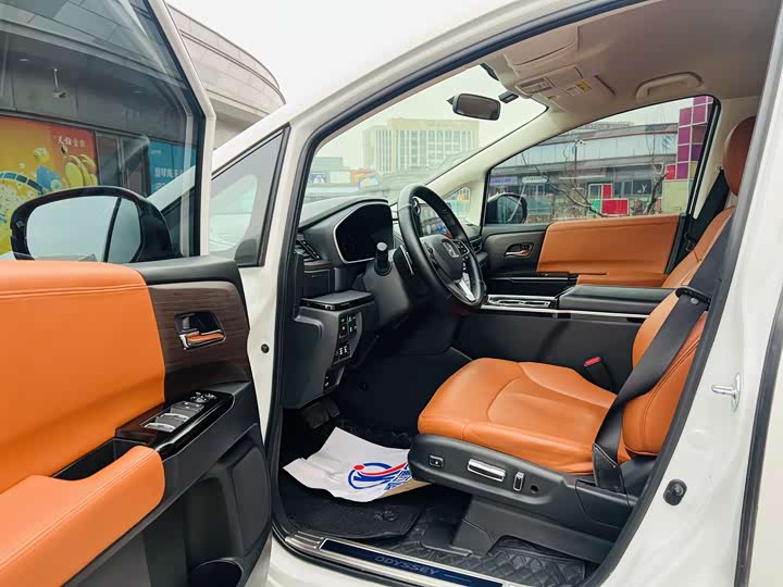 Photo 9 - Honda Odyssey