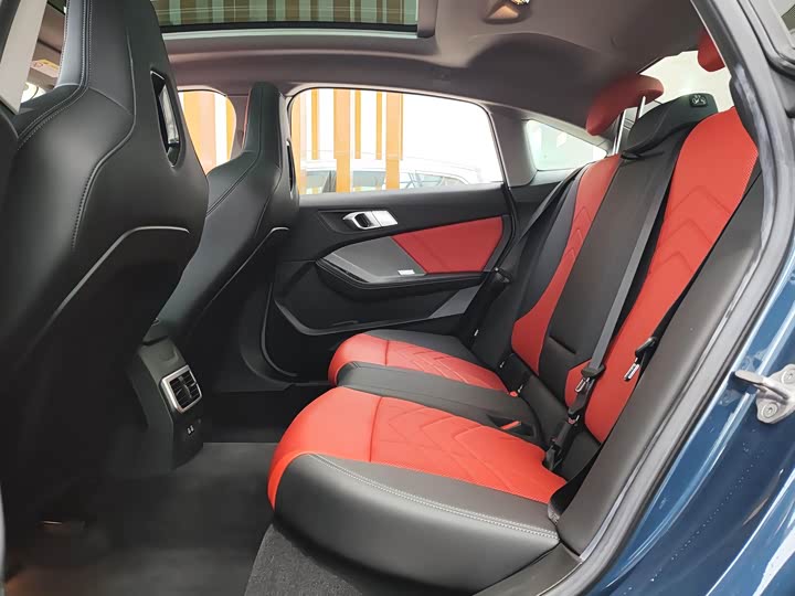 Фото 6 - BMW 2 Series