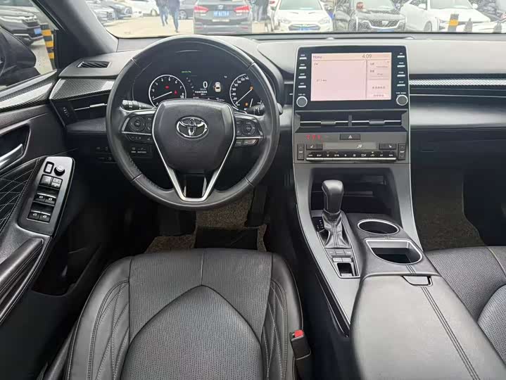 Фото 4 - Toyota Avalon