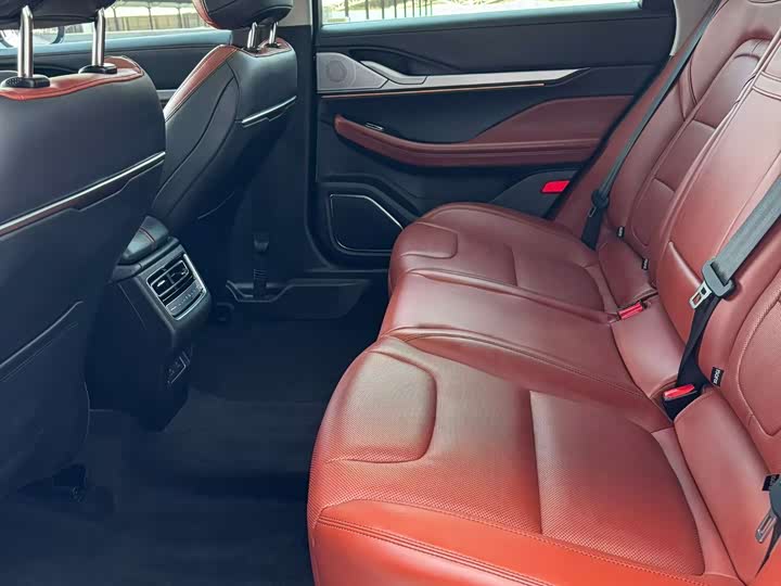 Фото 9 - Lincoln Z (Zephyr)