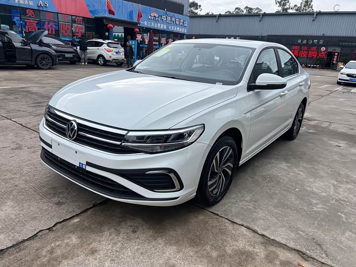 Фото 1 - Volkswagen Bora