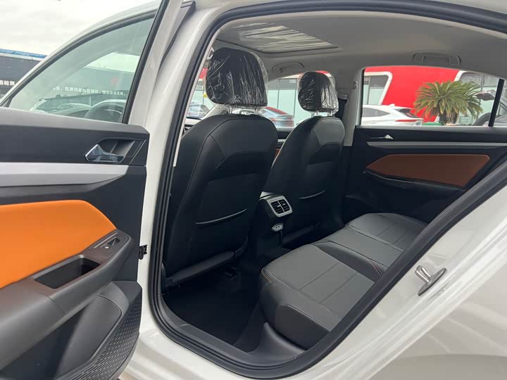 Фото 8 - Volkswagen Bora