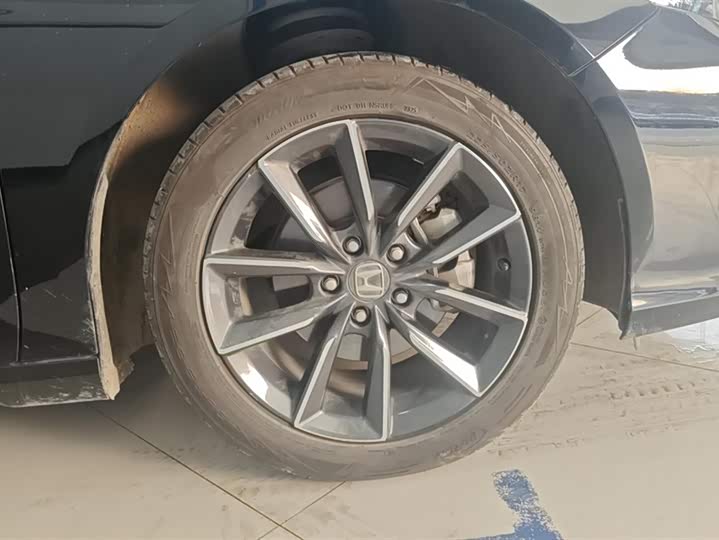 Photo 6 - Honda Inspire