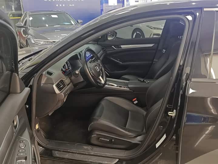 Photo 9 - Honda Inspire