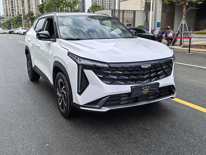 Фото 3 - Geely Atlas