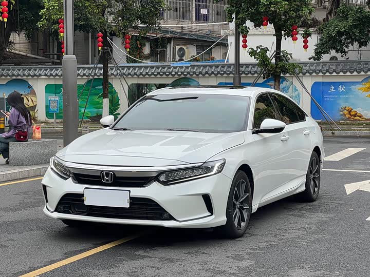 Фото 3 - Honda Inspire