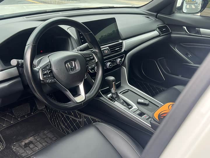 Фото 9 - Honda Inspire