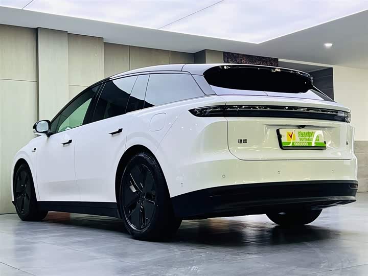 Фото 6 - LiXiang i6