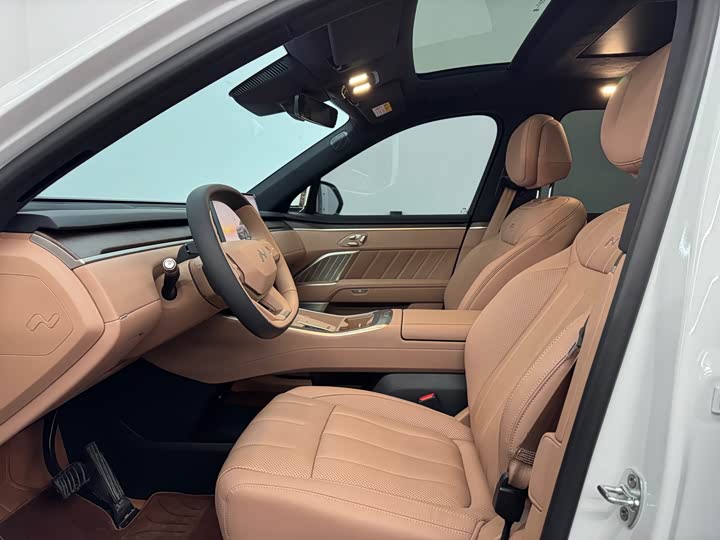 Фото 4 - Nio Onvo L90