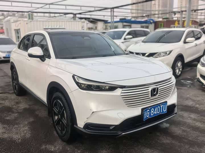 Photo 3 - Honda Vezel