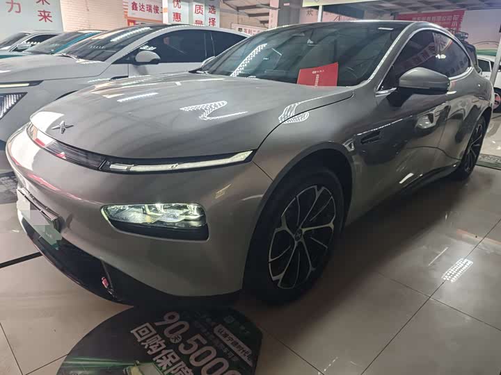 Фото 1 - XPeng P7