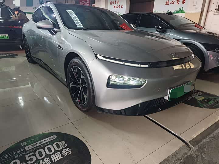 Фото 2 - XPeng P7