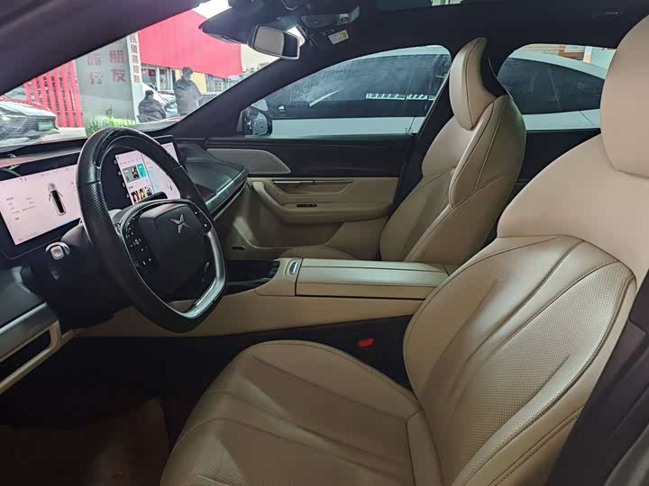 Фото 4 - XPeng P7