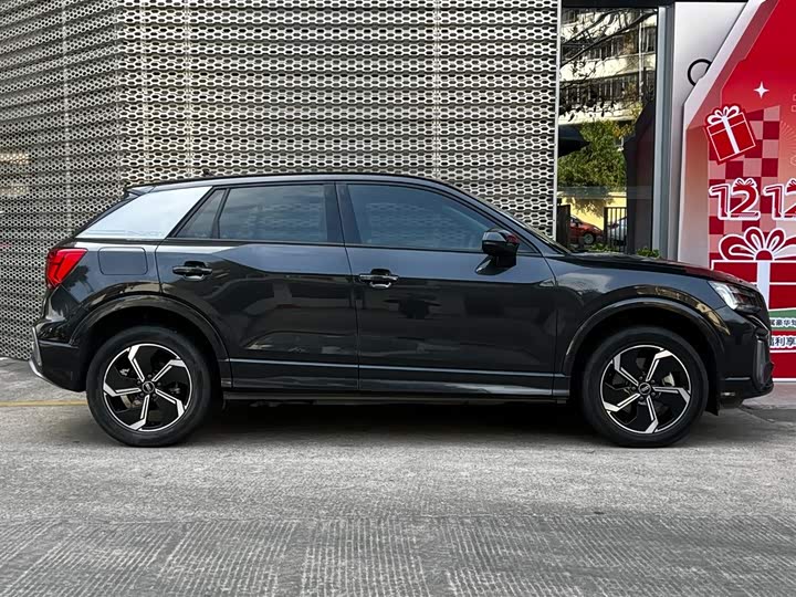 Фото 3 - Audi Q2L e-tron