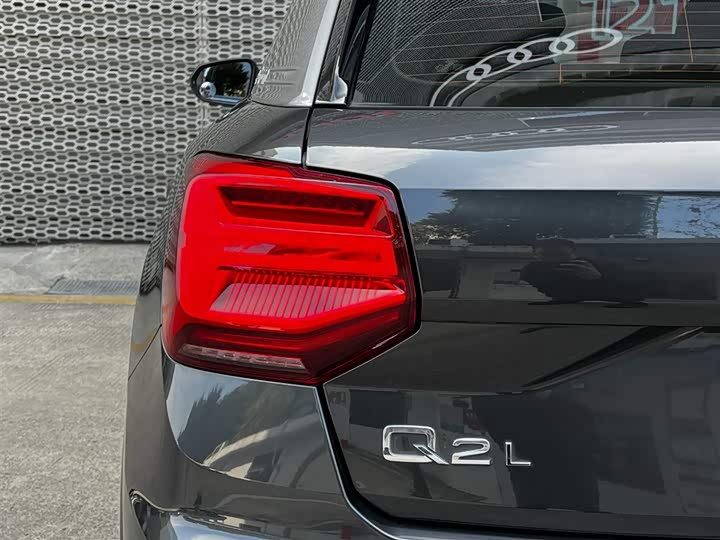 Фото 8 - Audi Q2L e-tron