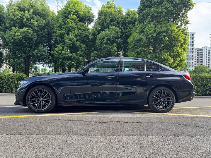 Фото 9 - BMW 3 Series