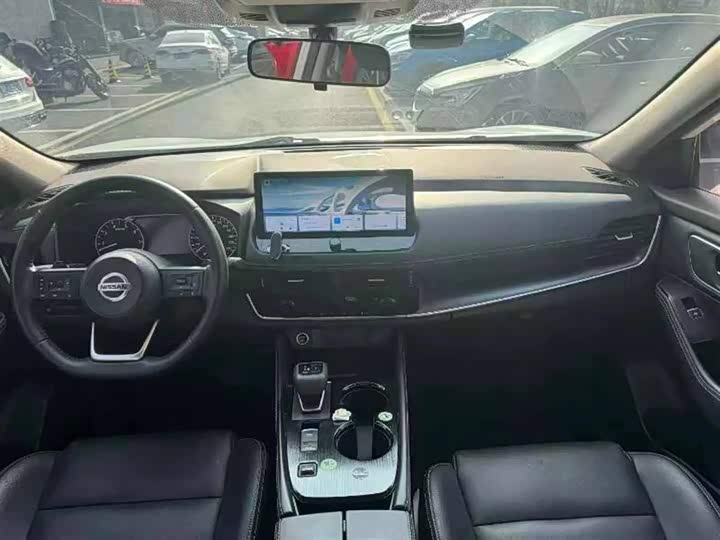 Фото 5 - Nissan X-Trail