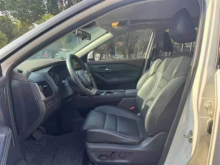 Фото 7 - Nissan X-Trail