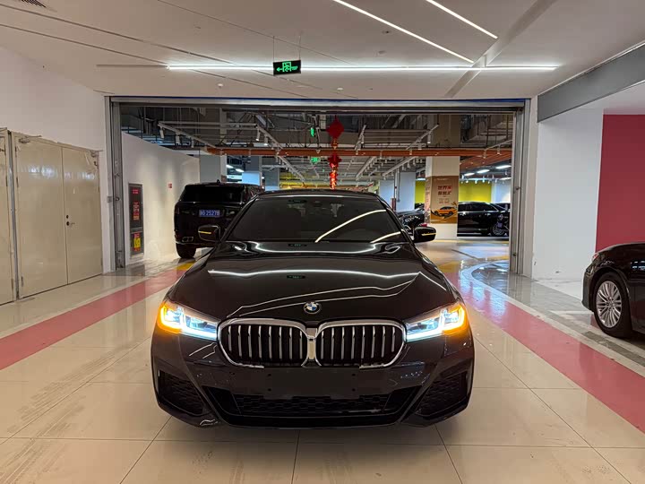 Фото 2 - BMW 5 Series