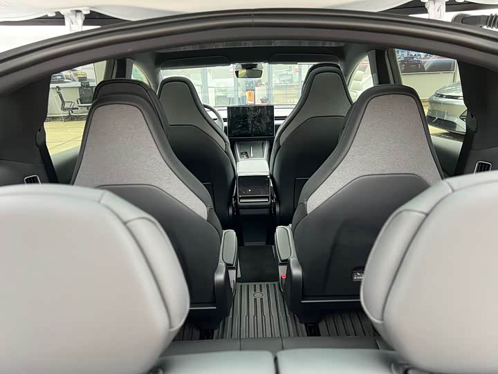 Фото 7 - Tesla Model Y