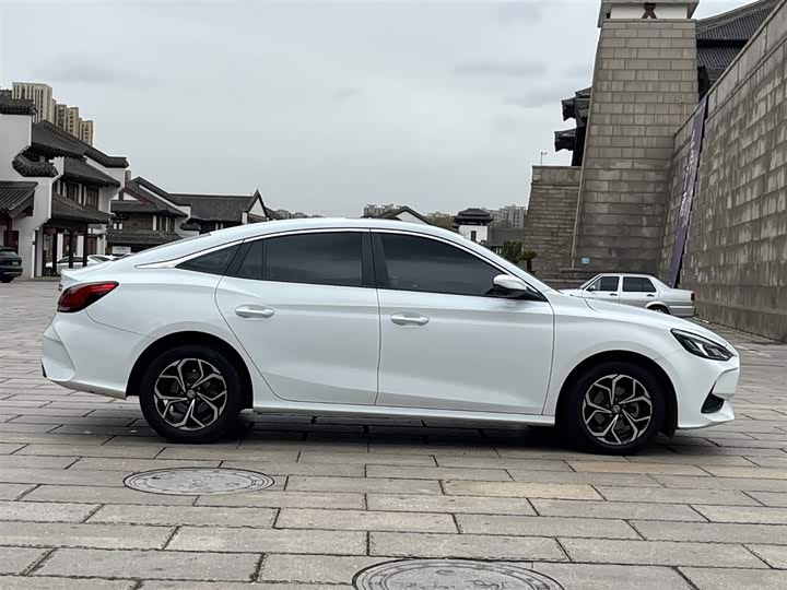 Фото 7 - MG Motor 5