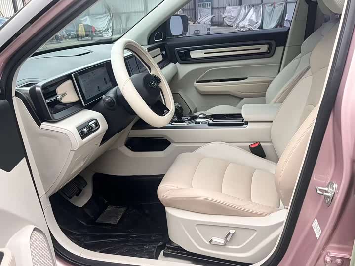 Фото 4 - Geely Icon