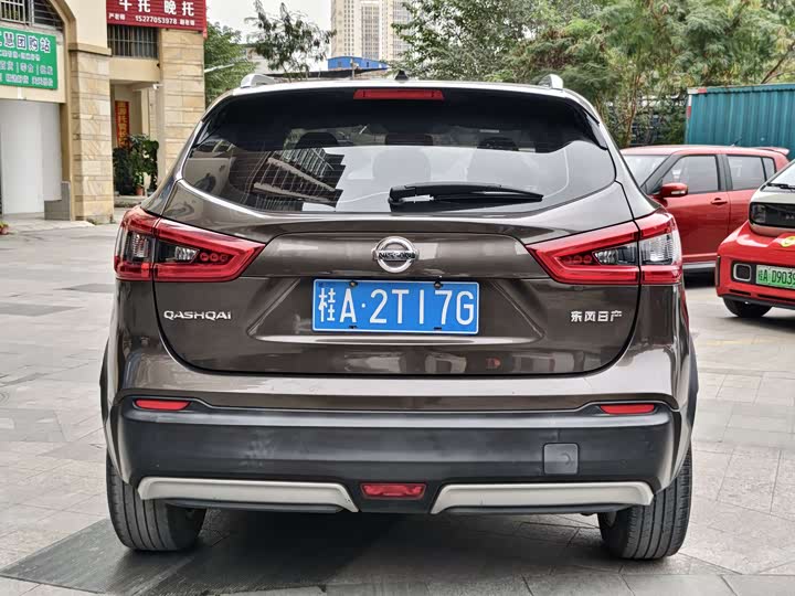 Фото 8 - Nissan Qashqai